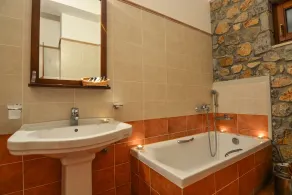 Karyatis Resort - Bad