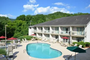 Quality Inn Cherokee Riverside - Piscine