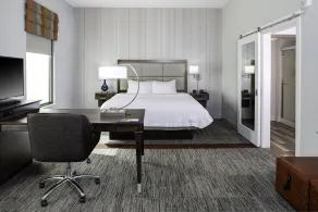 Hampton Inn & Suites by Hilton Pittsburg Kansas Crossing - Værelse