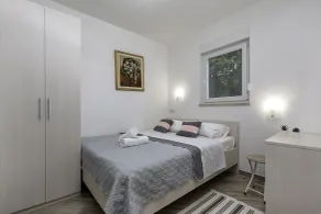 House Bumbiste 1703 - Chambre