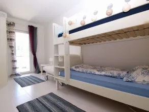 Apartment 1418 - Room