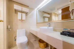 Guilin Manhattan Hotel North Station - Banheiro