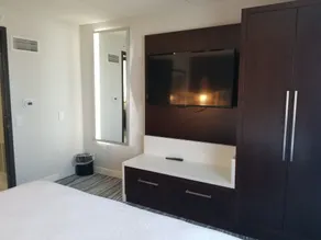 Embassy Suites Syracuse - Chambre