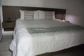Los Laureles Hotel & Centro de Convenciones - Camera