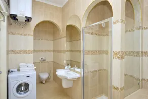 Kievinn - Bathroom