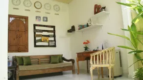 Sugiras Living - Reception