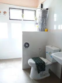 Green Riverside Homestay - Bathroom