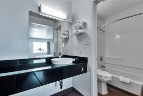 Motel 6-Irving, TX - Dallas - Badezimmer