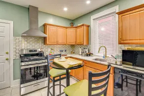 Walkable Neighborhood: Updated Morton Home! - Interior