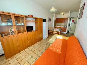 Flat with excellent location - Wohnzimmer