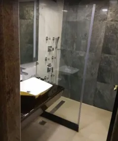 The Sunway Manor - Bathroom