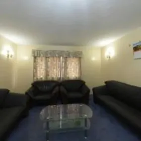 LMS Guest House - Zona de estar del vestíbulo