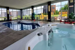 Quality Inn & Suites - Piscine