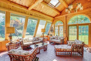 Pond & Hot Tub! Airy Hudson Valley Escape - Innenbereich