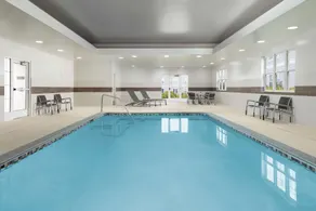 Homewood Suites by Hilton Manchester/Airport - Piscine