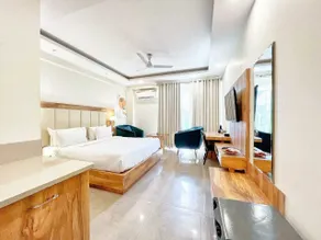 Hotel Golf View Sakura & Suites - Room