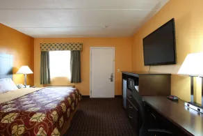 Days Inn by Wyndham Queensbury/Lake George - Chambre