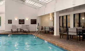 Hampton Inn Boston - Logan Airport - Basseng