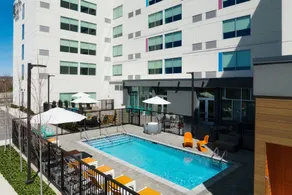 Aloft by Marriott Knoxville West - Piscina