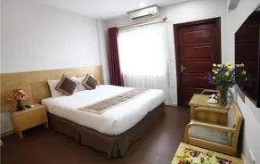 Blue Pearl Hanoi Hotel - Vista do quarto