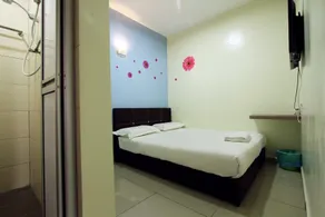 Max Inn Hotel - Chambre