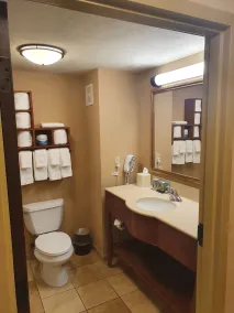 McKnight Hotel - Badrum