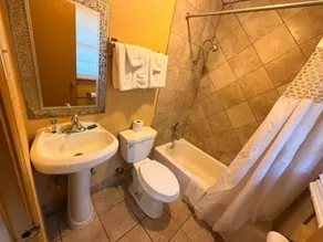Bob's Woodstock Motel - Bathroom
