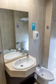 Hotel Cardeña by gaiarooms - Salle de bain