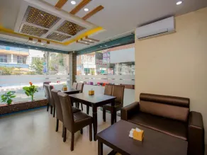 Hotel Deepshree - Restaurante