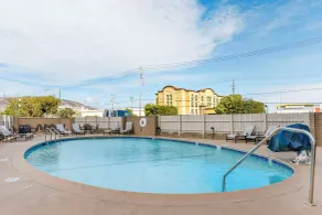 Best Western Plus Grosvenor Airport Hotel - Piscine