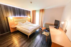 PLAZA INN Stuttgart-Ditzingen - Room
