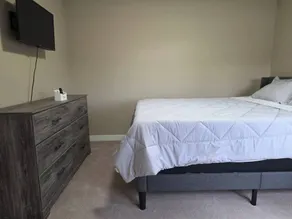 Luxury 4BR and 3,5 Bath in Beautiful Neighborhood - Værelse