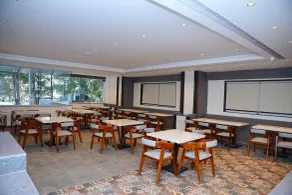 Lemonridge by Monday Hotels IDPL Balanagar - Restaurant