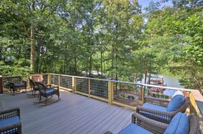 Lakefront Jacksons' Gap Home w/ Deck, Dock & Views - Innvendig