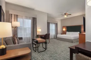 Homewood Suites by Hilton TechRidge Parmer @ I-35 - Room