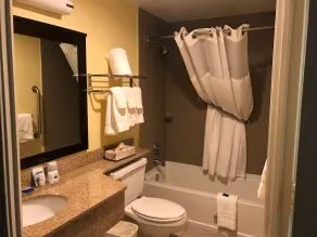 Best Western Plus Deerfield Beach Hotel & Suites - Salle de bain