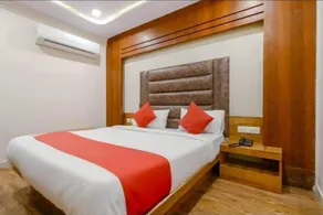 HOTEL SAFARI INN - Room