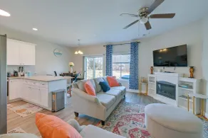 Great for Groups! 2 Centrally Located Concord Gems - Interiør