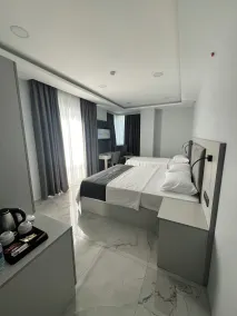 SESSE OTEL - Room
