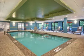 Holiday Inn Express Newport North - Middletown by IHG - Pool
