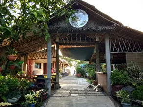 RedDoorz Hostel at Megans Paradisio Beach Resort - Rezeption