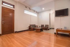 Yehezkiel Hotel Lembang Mitra RedDoorz - Room