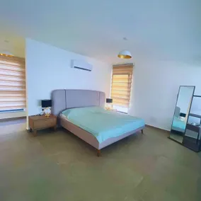 Azure Pearl Oceanfront Loft Apartment Spacious Rooftop Terrace Pool - Room