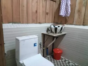 Rashmika Home stay Seri Shansher - Badeværelse