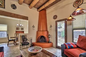 1 Mi to Santa Fe Plaza: Quiet Home w/ Patio - Interior