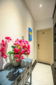 The Bok Grand World - Managed by GoGo Phu Quoc - Entrada (vista interior)