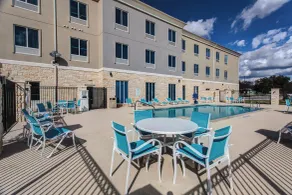 Holiday Inn Express & Suites Gatesville - N. Ft Hood by IHG - Basseng