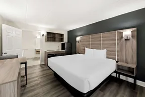 Suburban Studios Mason Near Kings Island - Rom