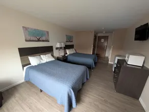 Commodore Resort - Zimmer