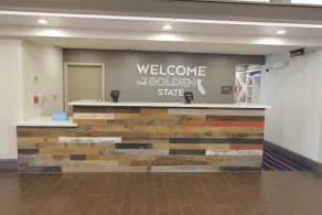 Hampton Inn & Suites Seal Beach - Réception
